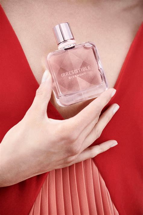 le nouveau parfum givenchy